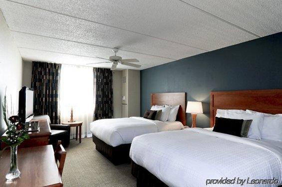 Horseshoe Lake Charles Westlake 部屋 写真