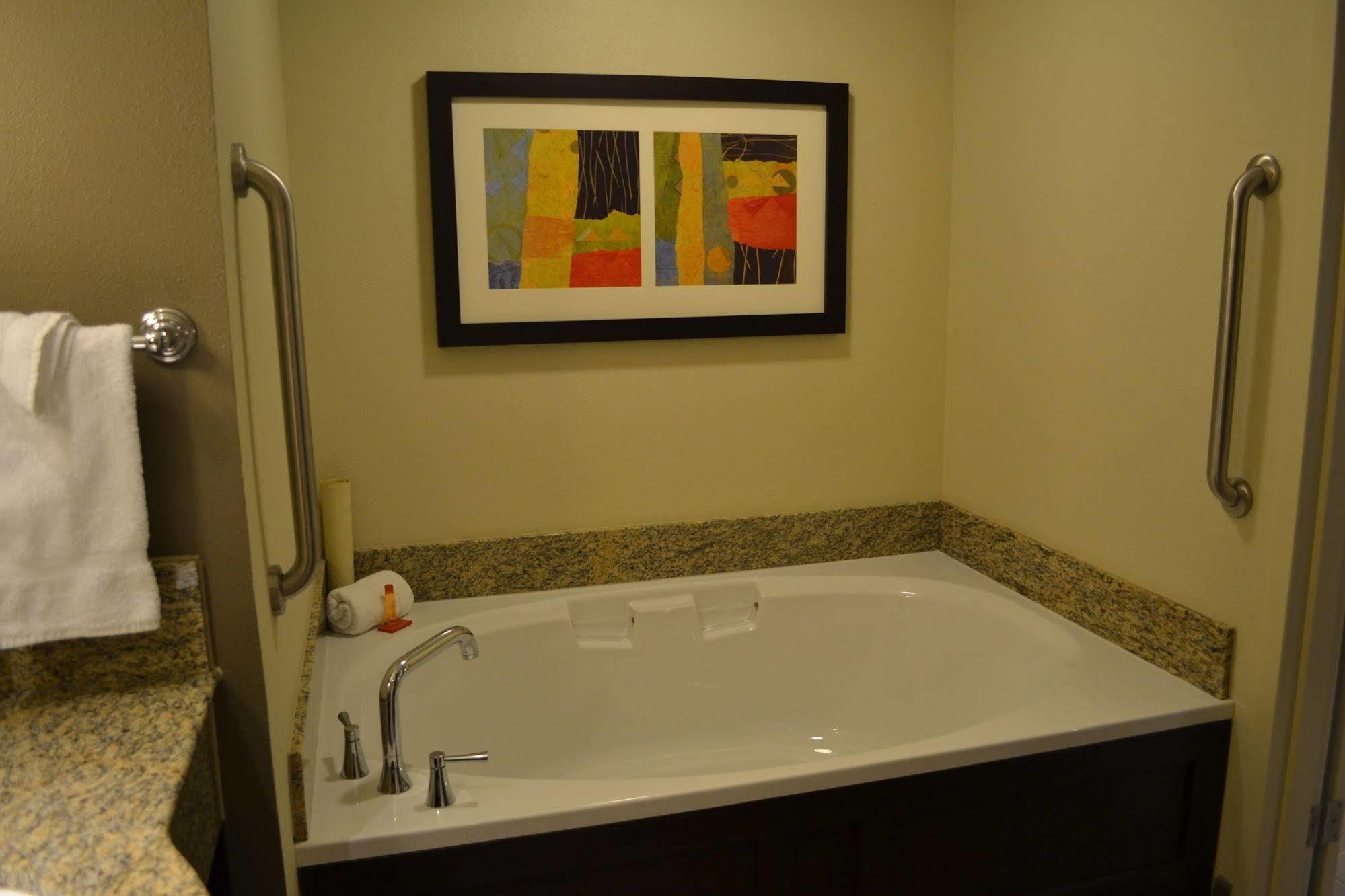 Horseshoe Lake Charles Westlake エクステリア 写真