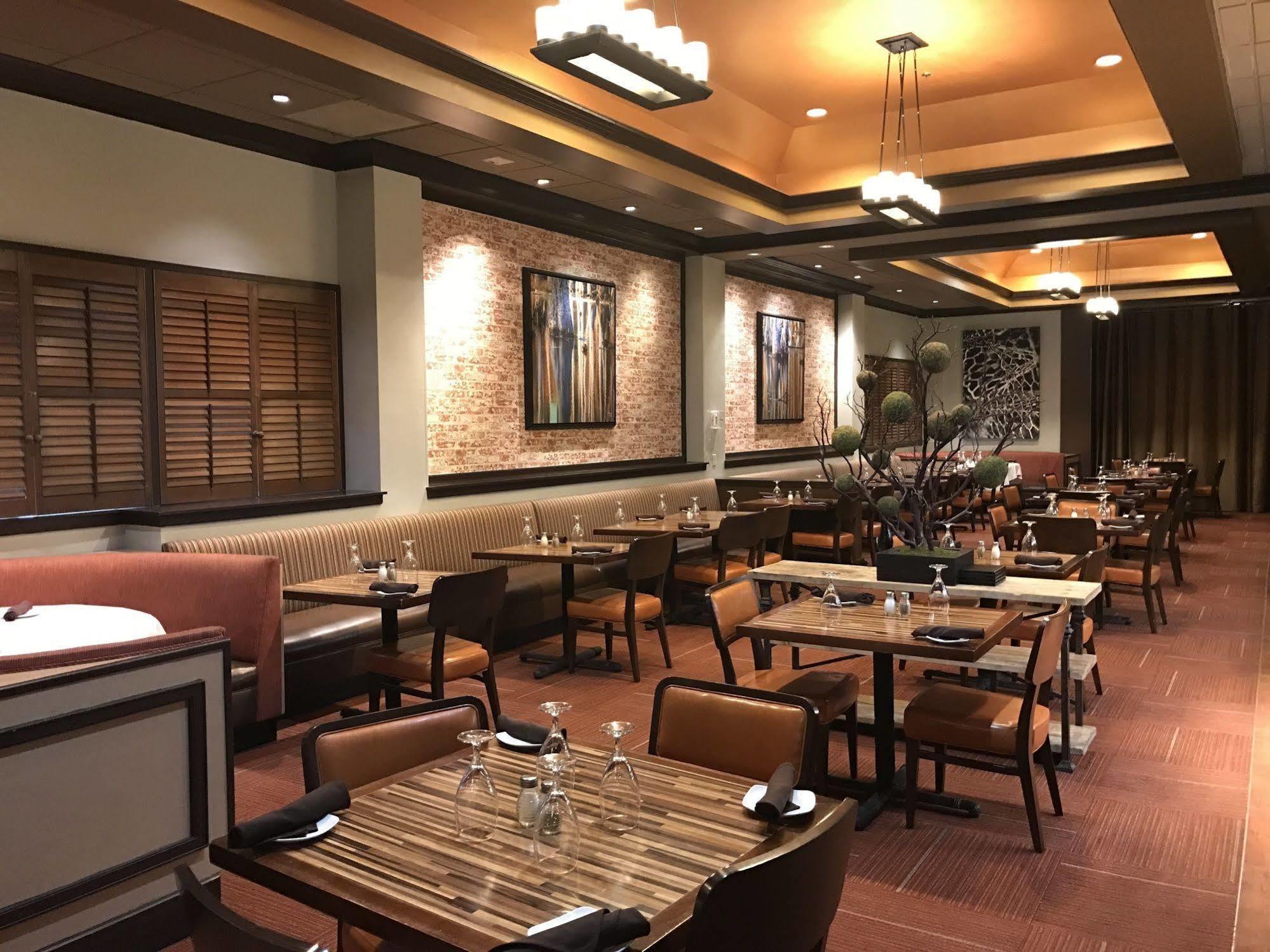Horseshoe Lake Charles Westlake エクステリア 写真